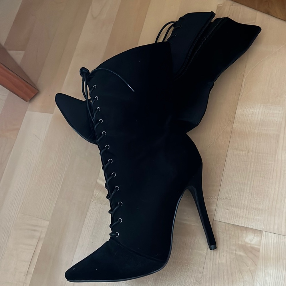 Black velvet heels